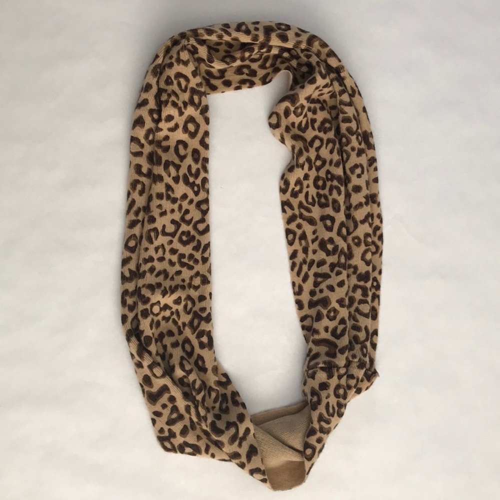 Leopard loop scarf